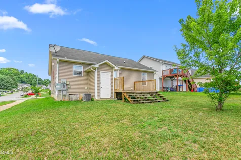 4025 Gloria Ridge Winston Salem NC 27107