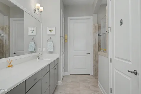 60 Middleton Place Chapel Hill NC 27516