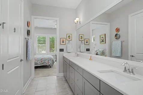 60 Middleton Place Chapel Hill NC 27516