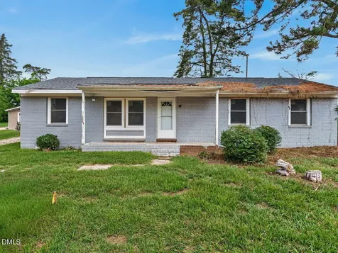 3328 Barwell Road Raleigh NC 27610