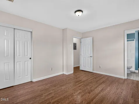 3328 Barwell Road Raleigh NC 27610
