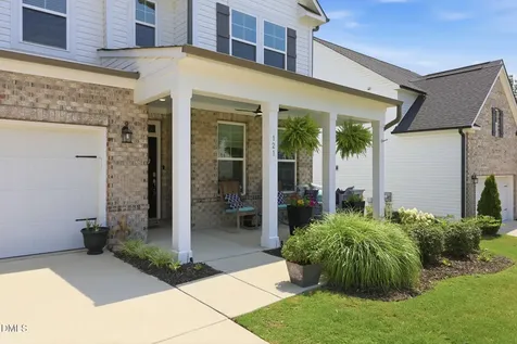 121 Highland Forest Dr Drive Fuquay Varina NC 27526