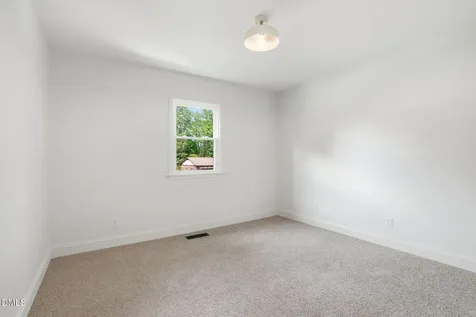 803 Roanoke Drive Cary NC 27513