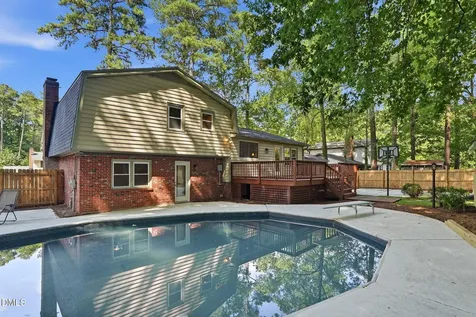 803 Roanoke Drive Cary NC 27513