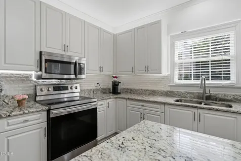 503 Cricketfield Lane Cary NC 27518