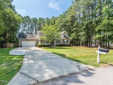 25 Shellcross Court Youngsville NC 27596