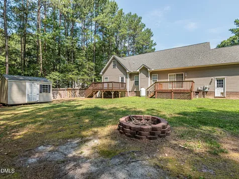 25 Shellcross Court Youngsville NC 27596