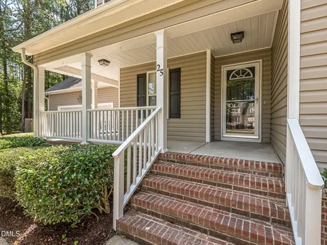 25 Shellcross Court Youngsville NC 27596