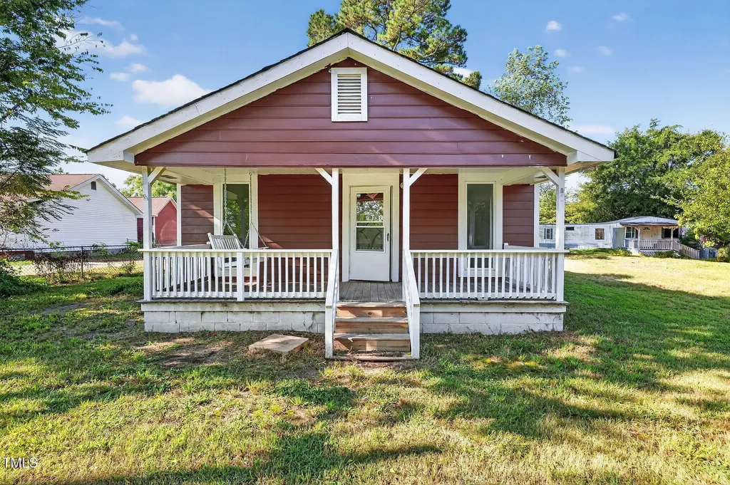 1208 Red Hill Church Road Dunn NC 28334