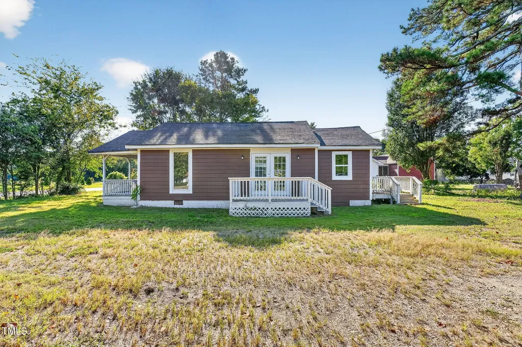 1208 Red Hill Church Road Dunn NC 28334