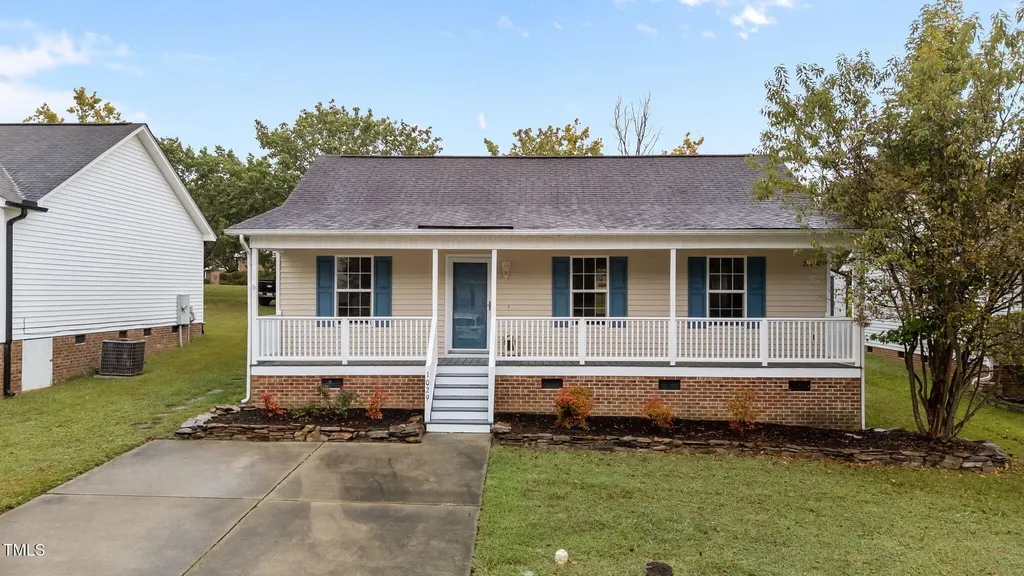 1029 Cove Circle Clayton NC 27520