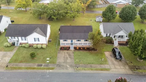 1029 Cove Circle Clayton NC 27520