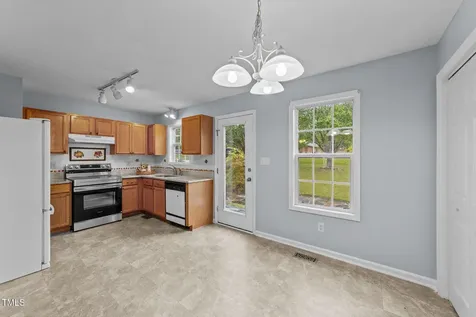 1029 Cove Circle Clayton NC 27520