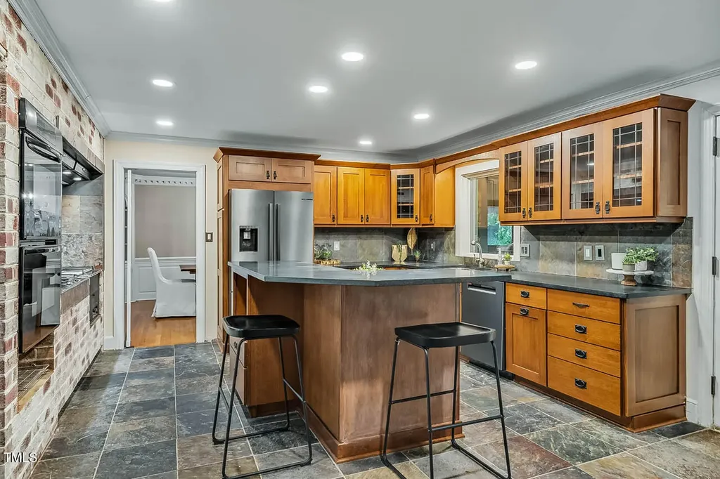 52 Dogwood Acres Drive Chapel Hill NC 27516