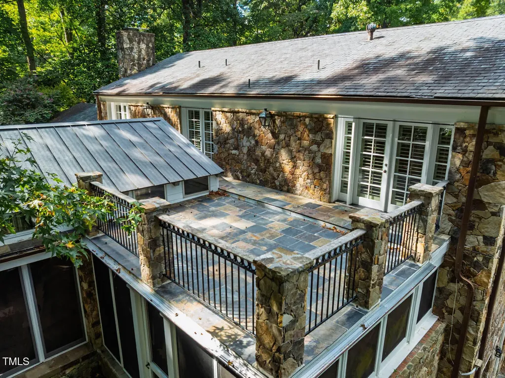 52 Dogwood Acres Drive Chapel Hill NC 27516