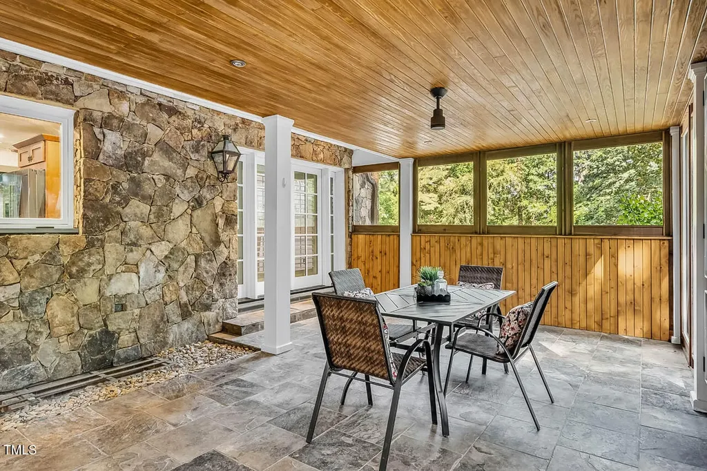 52 Dogwood Acres Drive Chapel Hill NC 27516