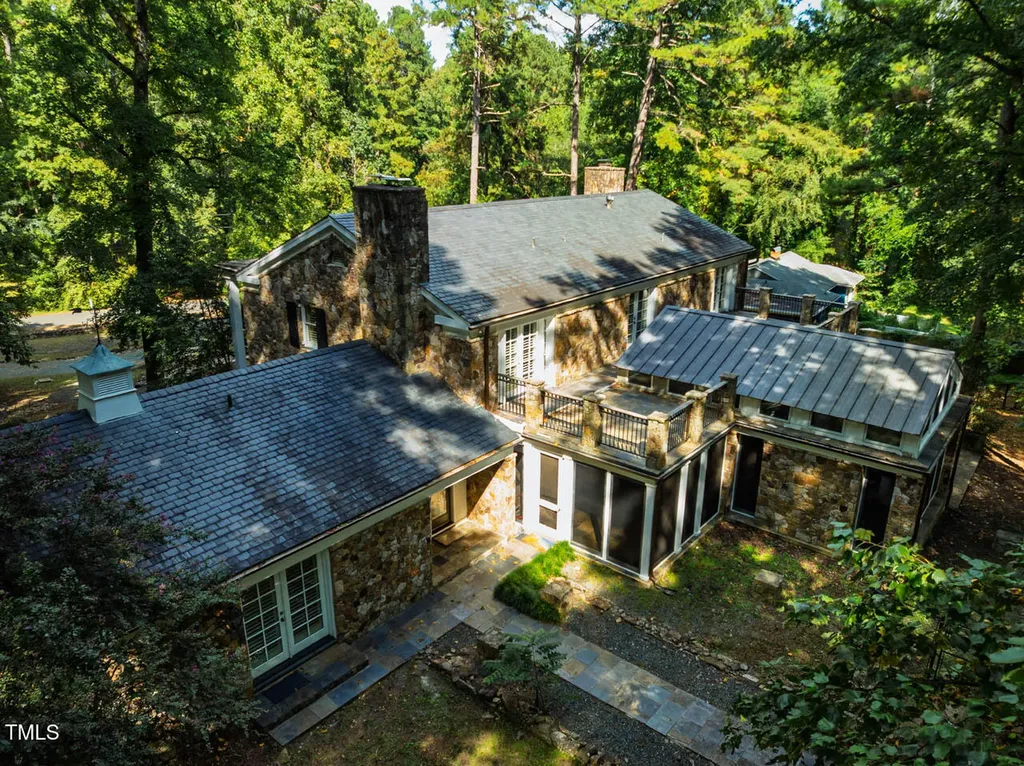 52 Dogwood Acres Drive Chapel Hill NC 27516