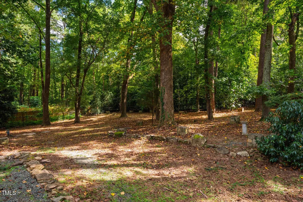 52 Dogwood Acres Drive Chapel Hill NC 27516