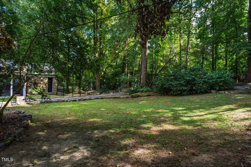 52 Dogwood Acres Drive Chapel Hill NC 27516