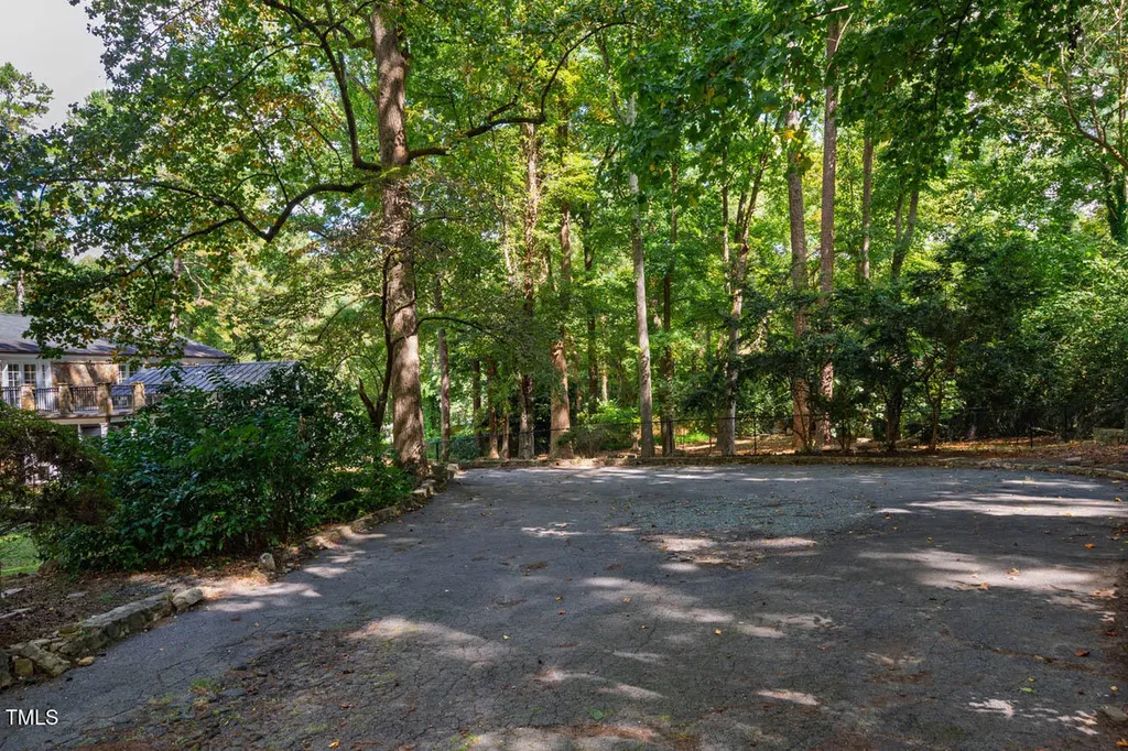 52 Dogwood Acres Drive Chapel Hill NC 27516