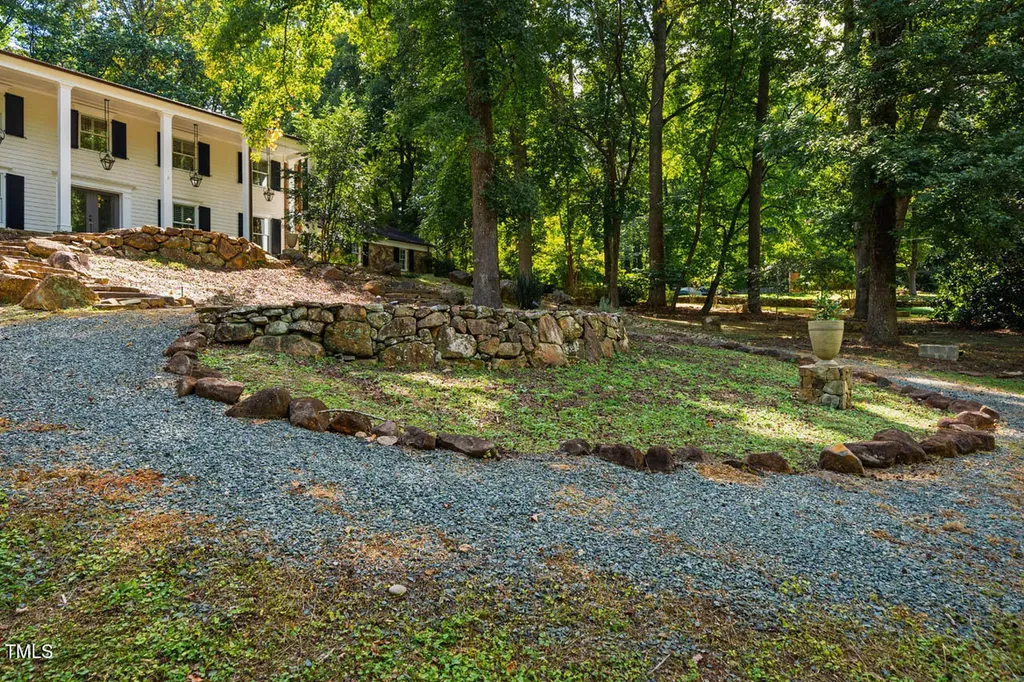 52 Dogwood Acres Drive Chapel Hill NC 27516