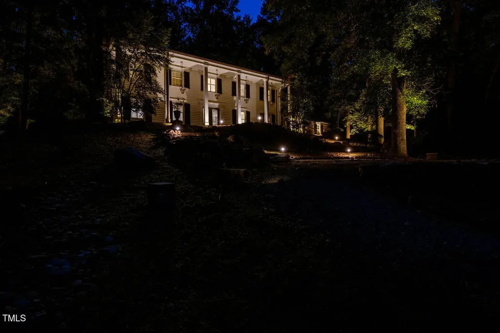 52 Dogwood Acres Drive Chapel Hill NC 27516