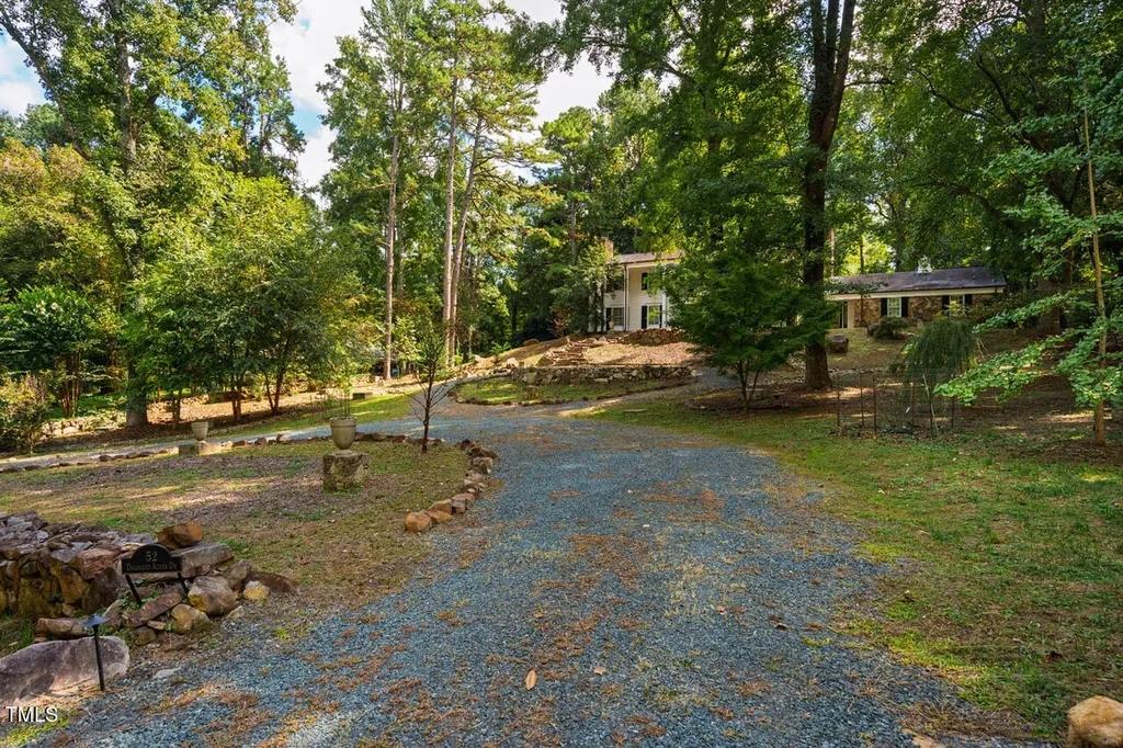 52 Dogwood Acres Drive Chapel Hill NC 27516