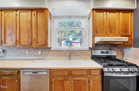 300 E 2nd Street Kenly NC 27542