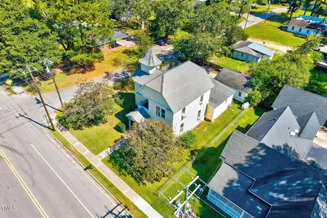 300 E 2nd Street Kenly NC 27542