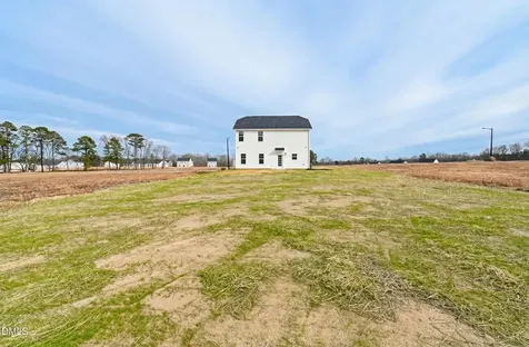 145 Hookbill Lane Lillington NC 27546