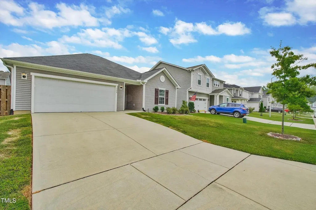 128 Willow Grove Lane Fuquay Varina NC 27526