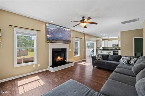 174 Silverthorne Drive Sanford NC 27332