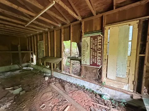 5040 Baux Mountain Road Winston-salem NC 27105