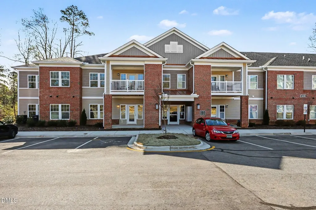 611 Weather Ridge Lane Cary NC 27513