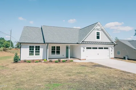 123 Maple Drive Erwin NC 28339