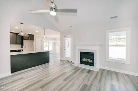123 Maple Drive Erwin NC 28339