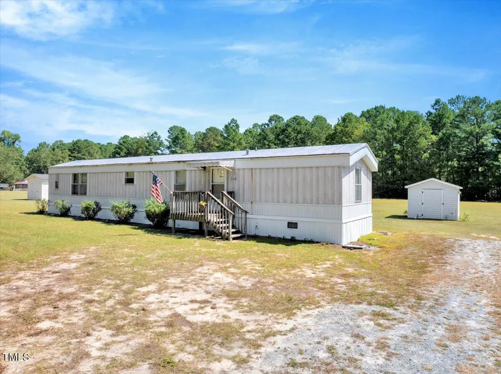 2172 Amelia Church Road Clayton NC 27520