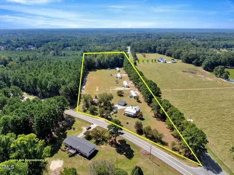 2172 Amelia Church Road Clayton NC 27520