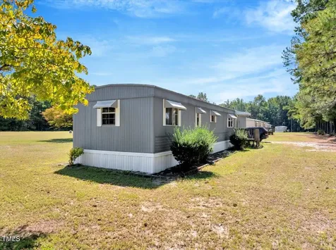 2172 Amelia Church Road Clayton NC 27520