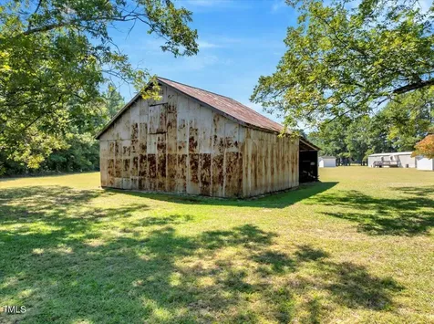 2172 Amelia Church Road Clayton NC 27520