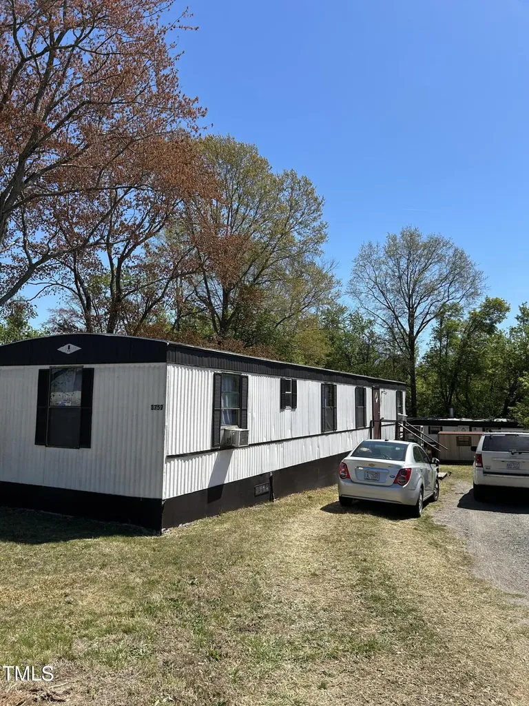 218 37th Street SW Hickory NC 28602