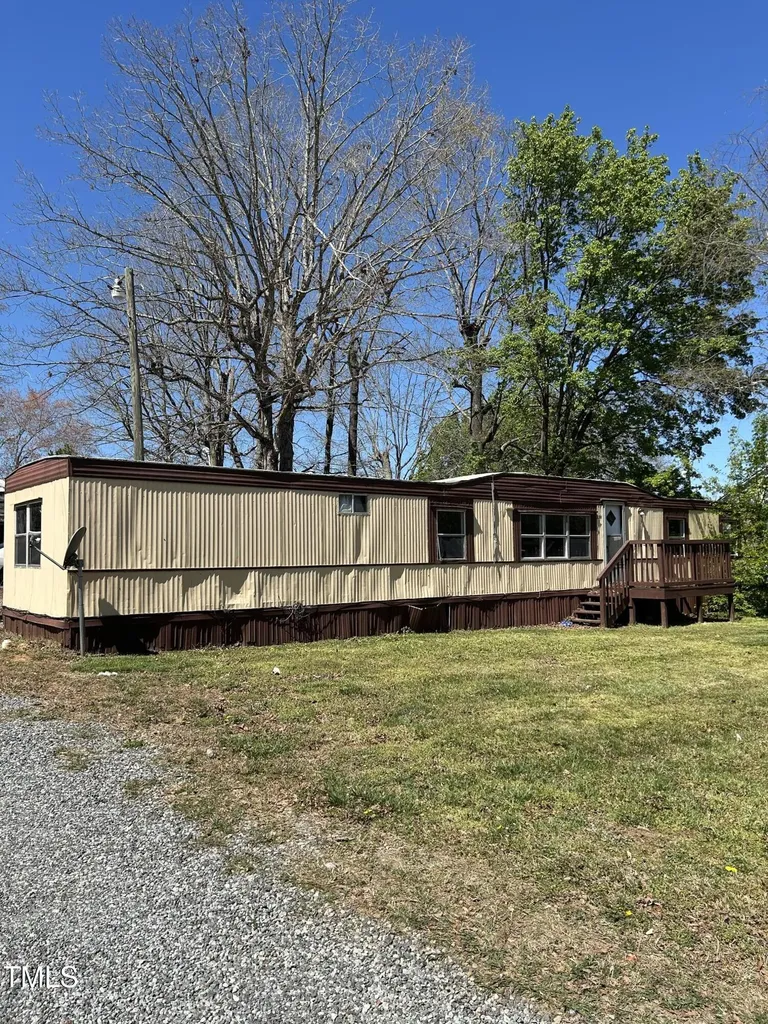 218 37th Street SW Hickory NC 28602