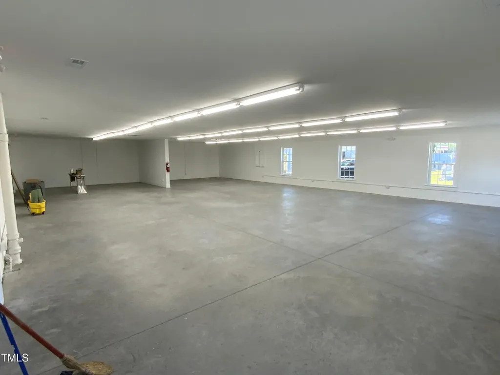 805 S Clinton Avenue Dunn NC 28334