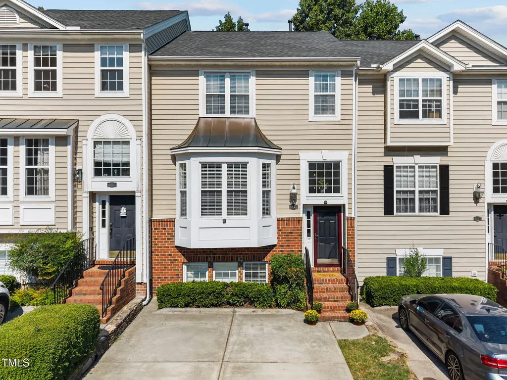 6825 Middleboro Drive Raleigh NC 27612
