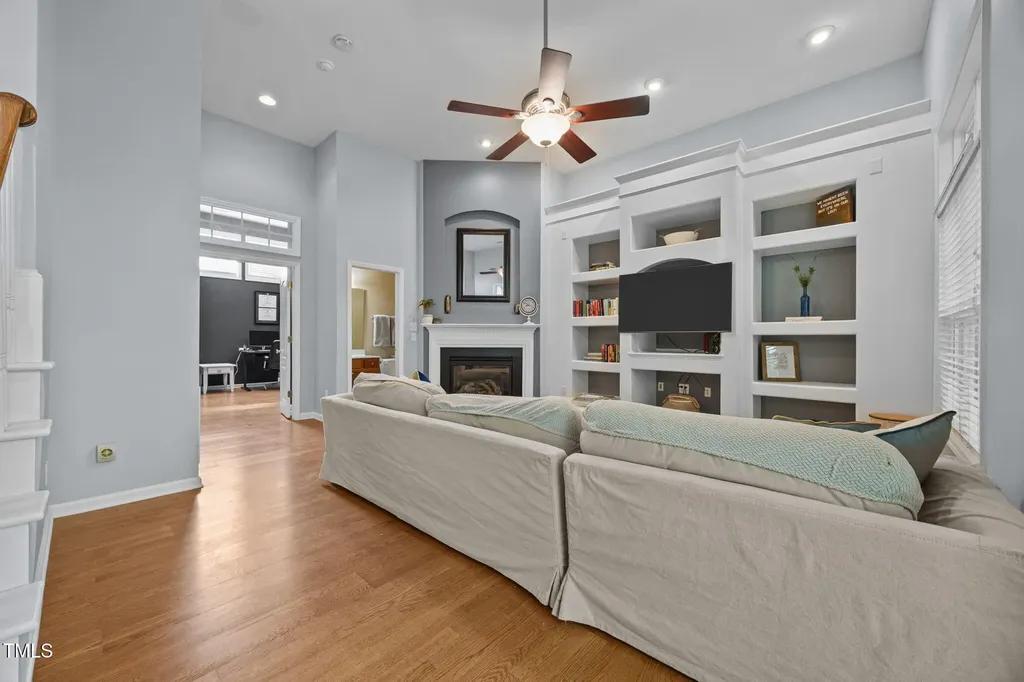 6825 Middleboro Drive Raleigh NC 27612