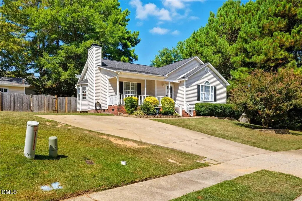 1008 S Fieldhaven Drive Fuquay Varina NC 27526