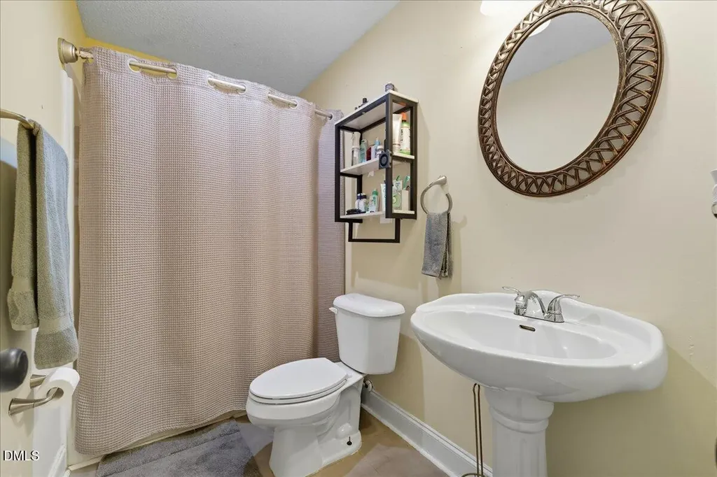 1008 S Fieldhaven Drive Fuquay Varina NC 27526