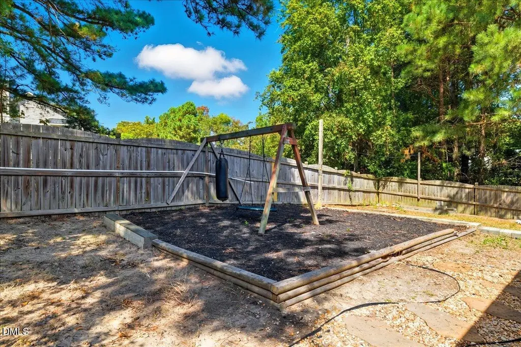 1008 S Fieldhaven Drive Fuquay Varina NC 27526