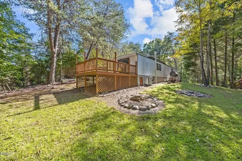 21 Graystone Ridge Road Leasburg NC 27291
