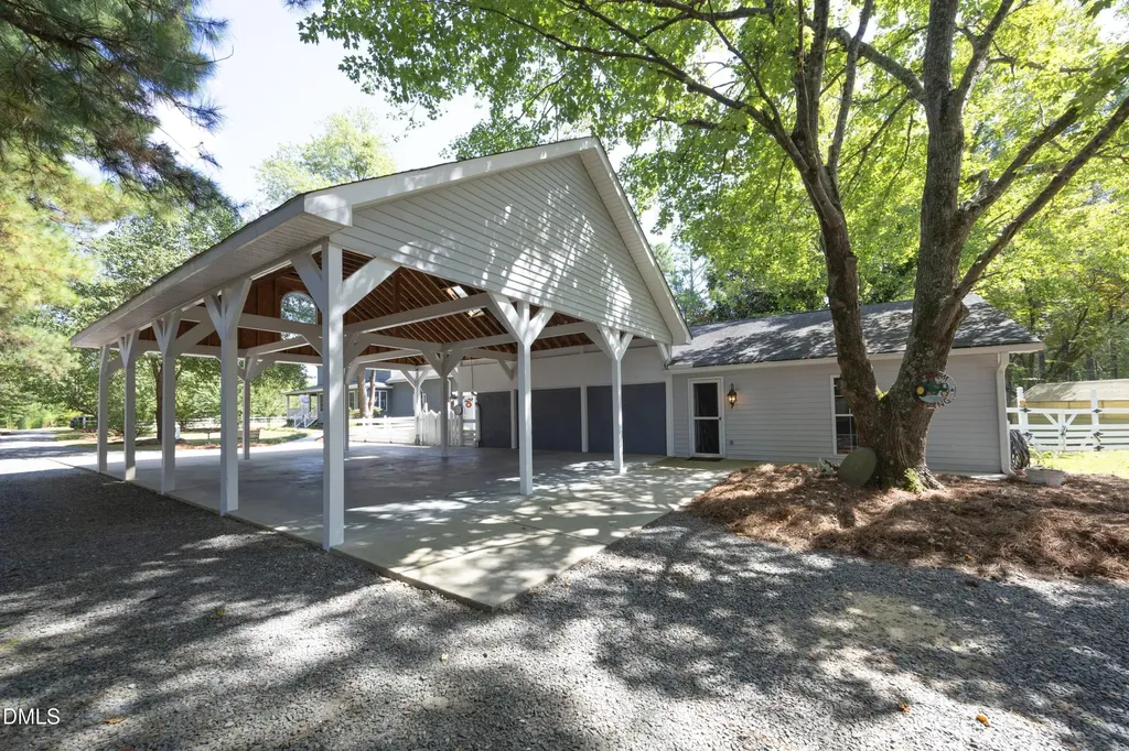 1746 Little Divine Road Selma NC 27576